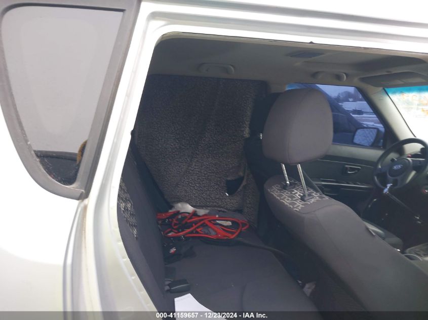 2011 Kia Soul + VIN: KNDJT2A28B7705629 Lot: 41159657