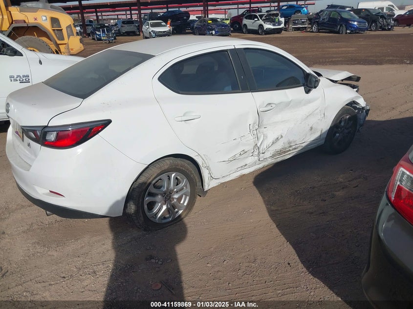 Vin: 3mydlbzv8gy138048, lot: 41650135, scion ia 20164