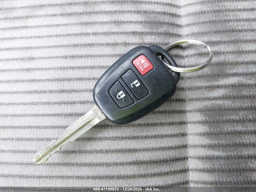 2014 TOYOTA RAV4 XLE - 2T3RFREVXEW171291