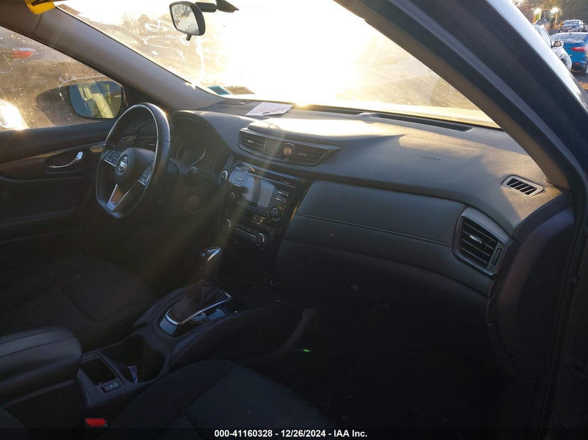 2017 NISSAN ROGUE SV - 5N1AT2MV8HC820572