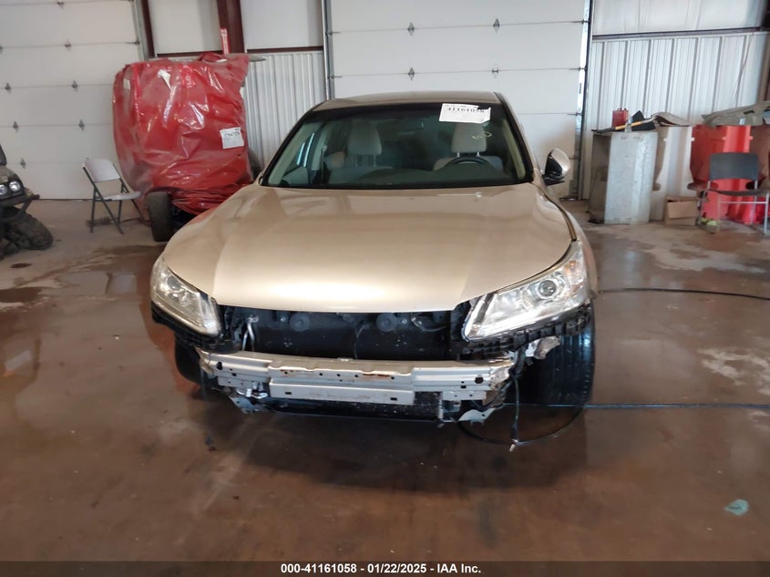 2013 HONDA ACCORD VIN: 1HGCR2F38DA122848