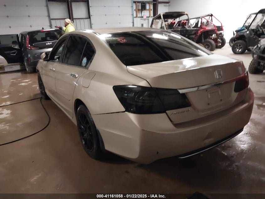 2013 HONDA ACCORD VIN: 1HGCR2F38DA122848