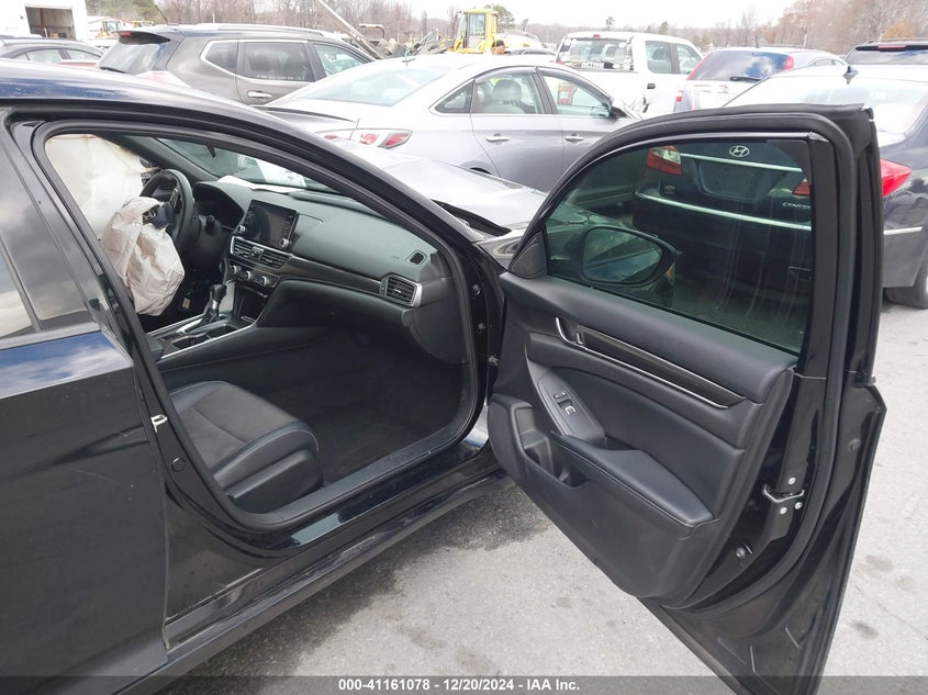 2018 HONDA ACCORD VIN: 1HGCV1F33JA148758