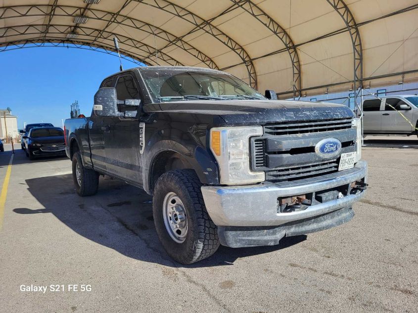 2017 Ford F-250 Xl VIN: 1FT7X2B60HEF22651 Lot: 41161245