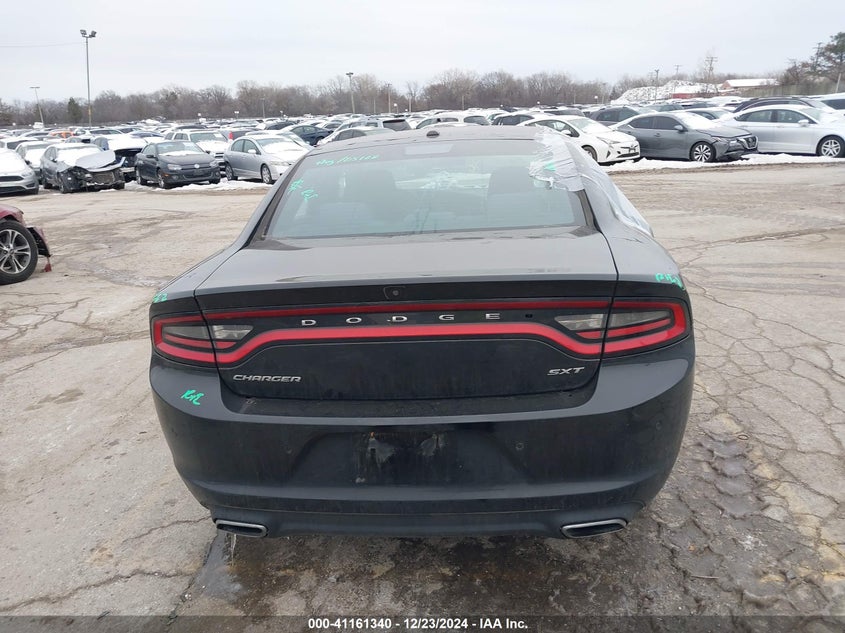 VIN 2C3CDXBG9JH207248 2018 DODGE CHARGER SXT RWD