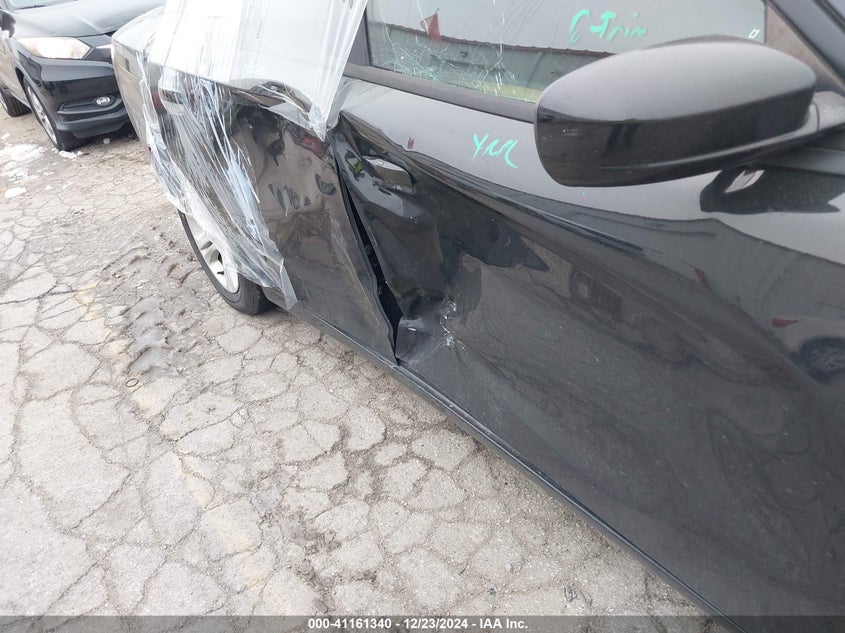 VIN 2C3CDXBG9JH207248 2018 DODGE CHARGER SXT RWD