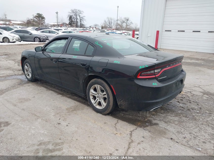 VIN 2C3CDXBG9JH207248 2018 DODGE CHARGER SXT RWD
