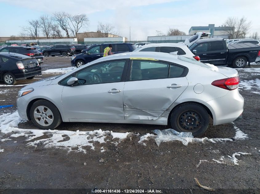 VIN 3KPFL4A72JE248201 2018 KIA Forte, LX no.15