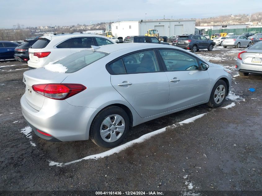 VIN 3KPFL4A72JE248201 2018 KIA Forte, LX no.4