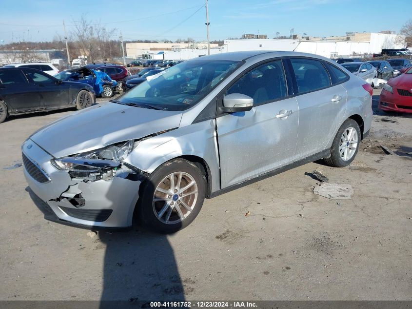 VIN 1FADP3F27JL242622 2018 FORD FOCUS no.2