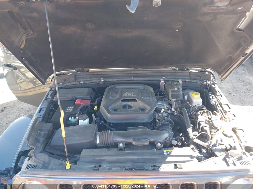 2020 JEEP WRANGLER UNLIMITED SAHARA 4X4 - 1C4HJXENXLW159686