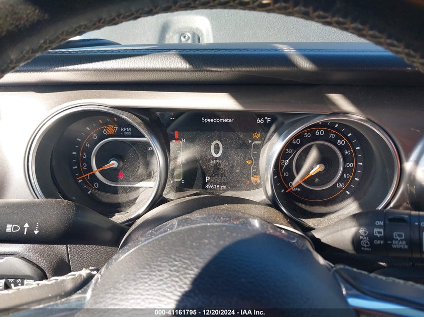 2020 JEEP WRANGLER UNLIMITED SAHARA 4X4 - 1C4HJXENXLW159686