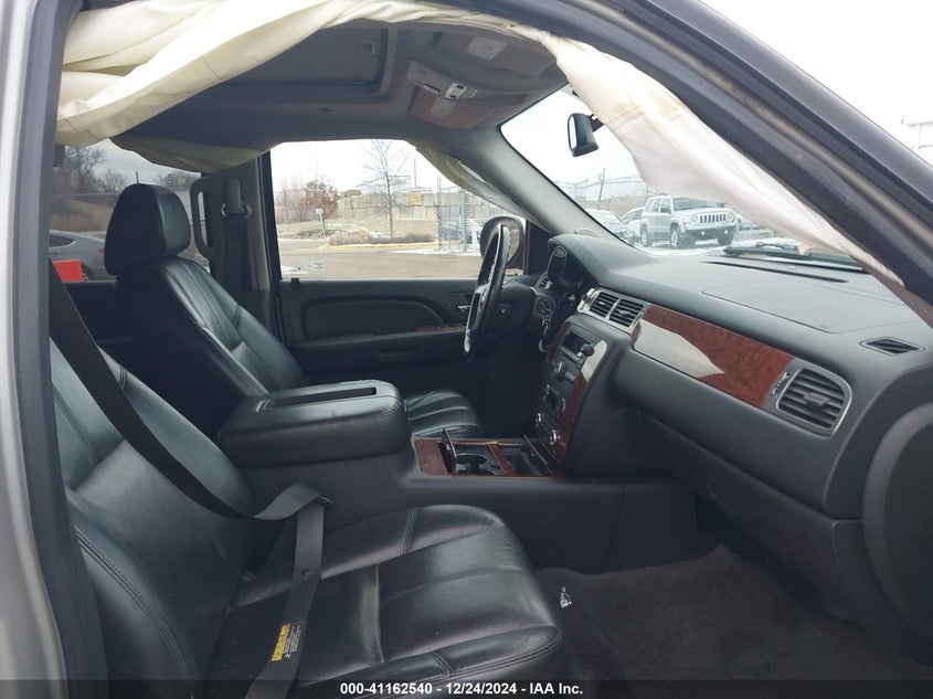 2007 CHEVROLET TAHOE VIN: 1GNEK130X7J101530