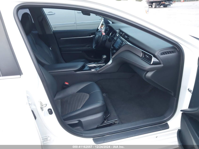 2019 TOYOTA CAMRY VIN: 4T1B11HK8KU855778