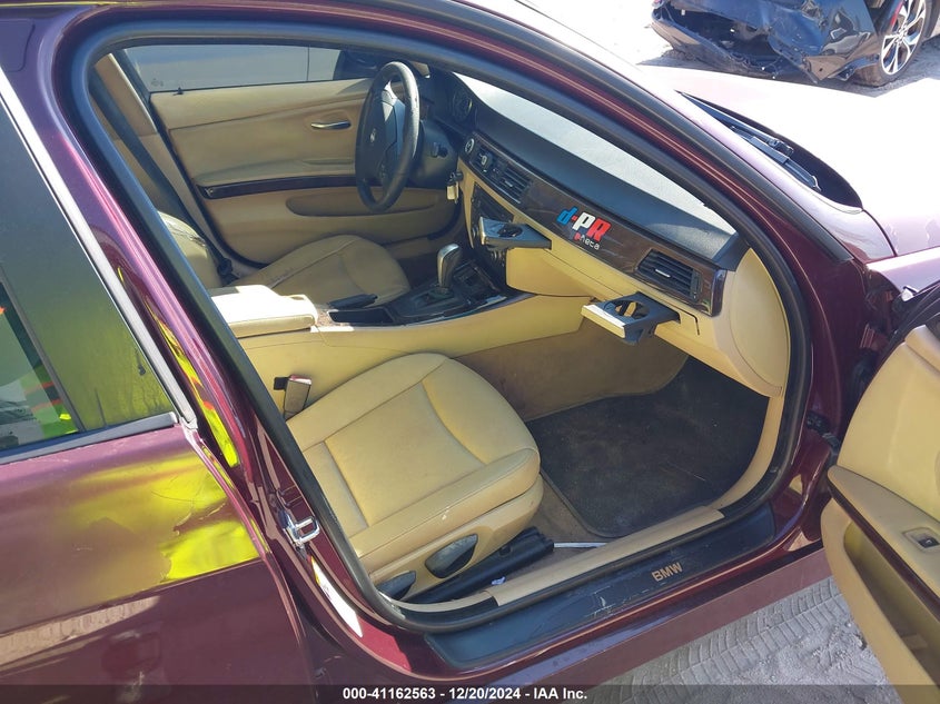 2008 BMW 328 VIN: WBAVA33548K054183