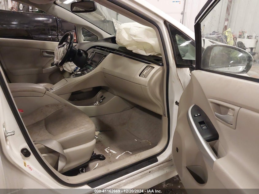 2011 TOYOTA PRIUS VIN: JTDKN3DU6B1364655