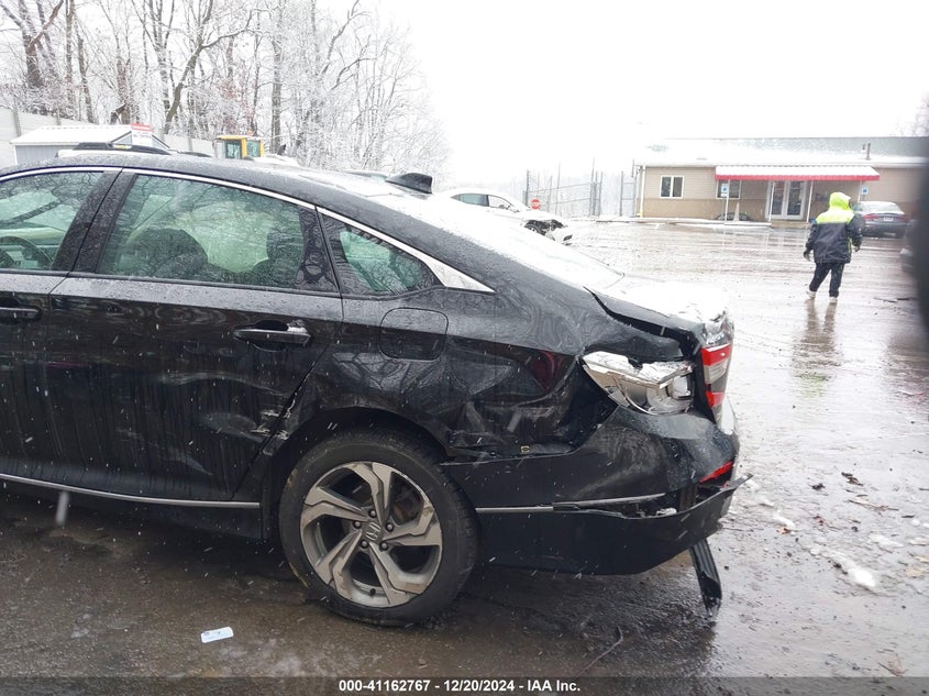 2018 HONDA ACCORD VIN: 1HGCV1F5XJA116844