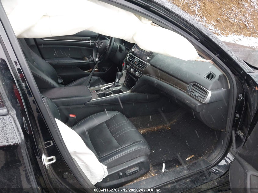 2018 HONDA ACCORD VIN: 1HGCV1F5XJA116844