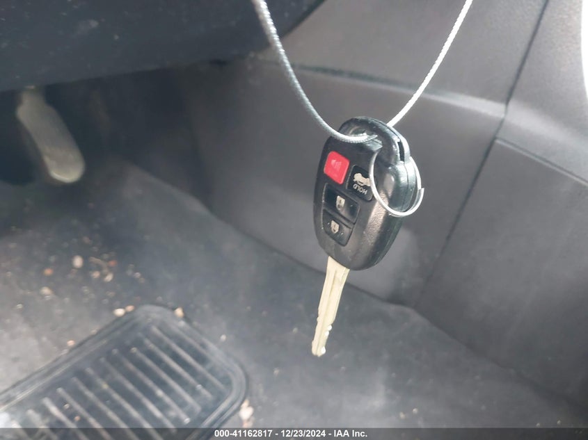 2017 TOYOTA COROLLA SE - 5YFBURHE6HP600685