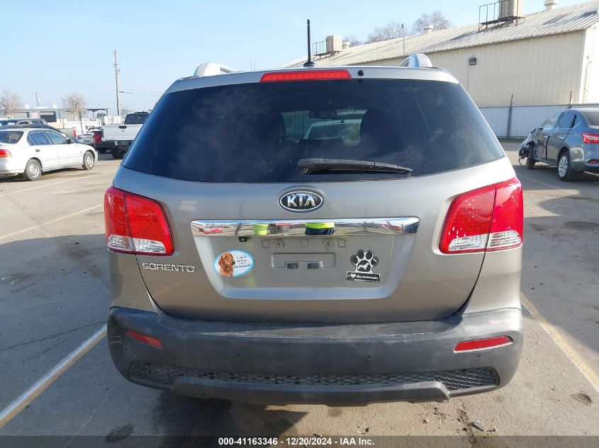 VIN 5XYKT3A60DG363371 2013 KIA Sorento, LX no.17