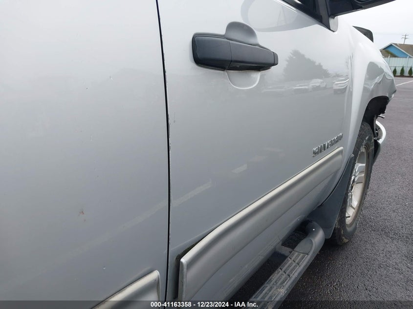2011 CHEVROLET SILVERADO 1500 VIN: 3GCPKSE30BG219790