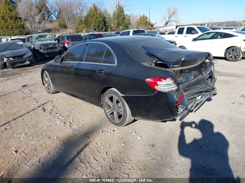VIN WDDZF4JB4KA574519 2019 MERCEDES-BENZ E 300