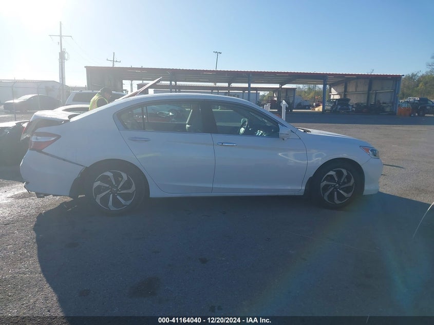 2017 HONDA ACCORD VIN: 1HGCR2F93HA185964