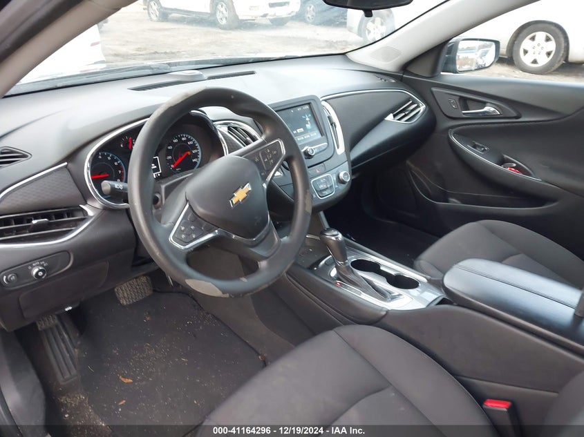 2018 CHEVROLET MALIBU VIN: 1G1ZD5ST2JF144270