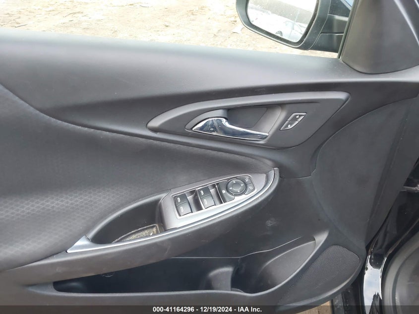 2018 CHEVROLET MALIBU VIN: 1G1ZD5ST2JF144270