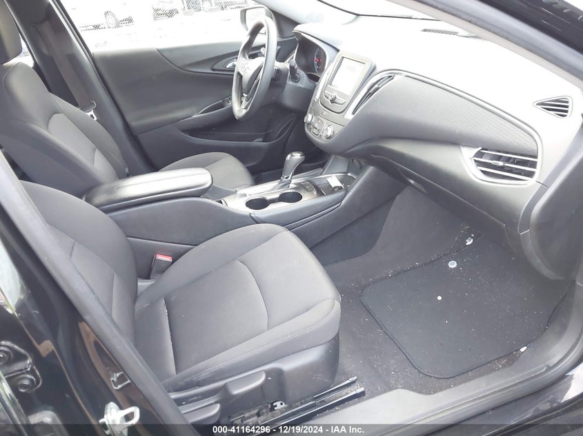 2018 CHEVROLET MALIBU VIN: 1G1ZD5ST2JF144270
