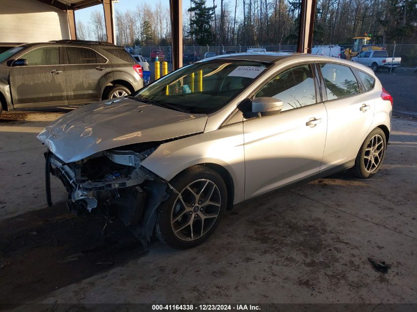 VIN 1FADP3M24JL233640 2018 FORD FOCUS no.2