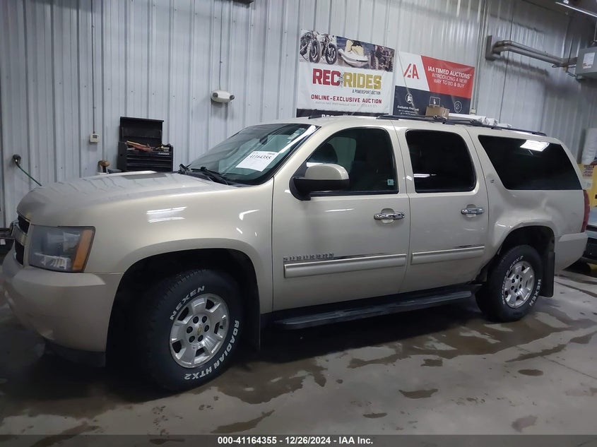 2010 CHEVROLET SUBURBAN 1500 VIN: 1GNUKJE34AR240872