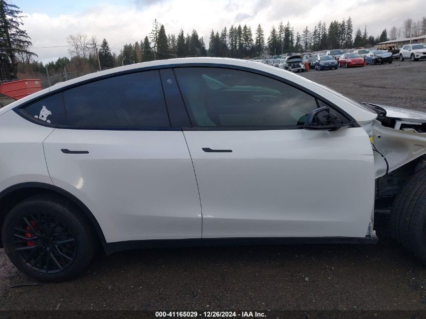 VIN 5YJYGDEE4MF173747 2021 TESLA MODEL Y no.14