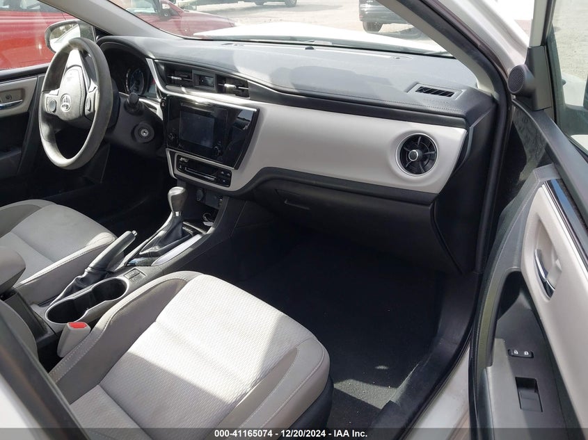 2019 TOYOTA COROLLA VIN: 5YFBURHE4KP864169
