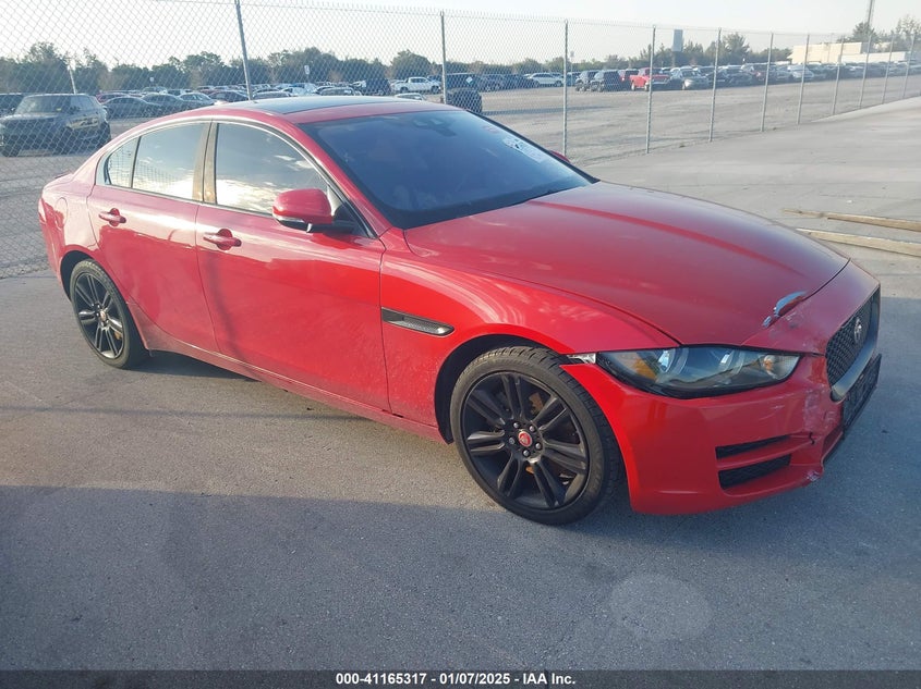 Vin: sajad4fx4kcp45499, lot: 41655583, jaguar xe 25t premium 2019 img_1