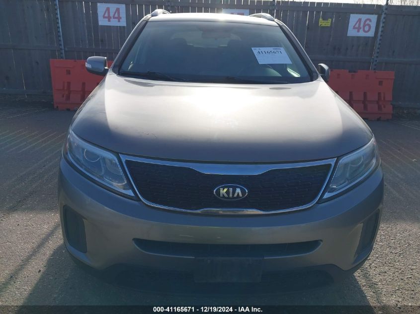 VIN 5XYKTDA75FG605380 2015 KIA SORENTO no.12