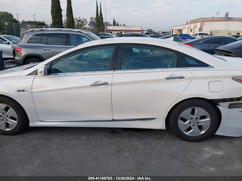 2012 Hyundai Sonata Hybrid VIN: KMHEC4A49CA039282 Lot: 41165763