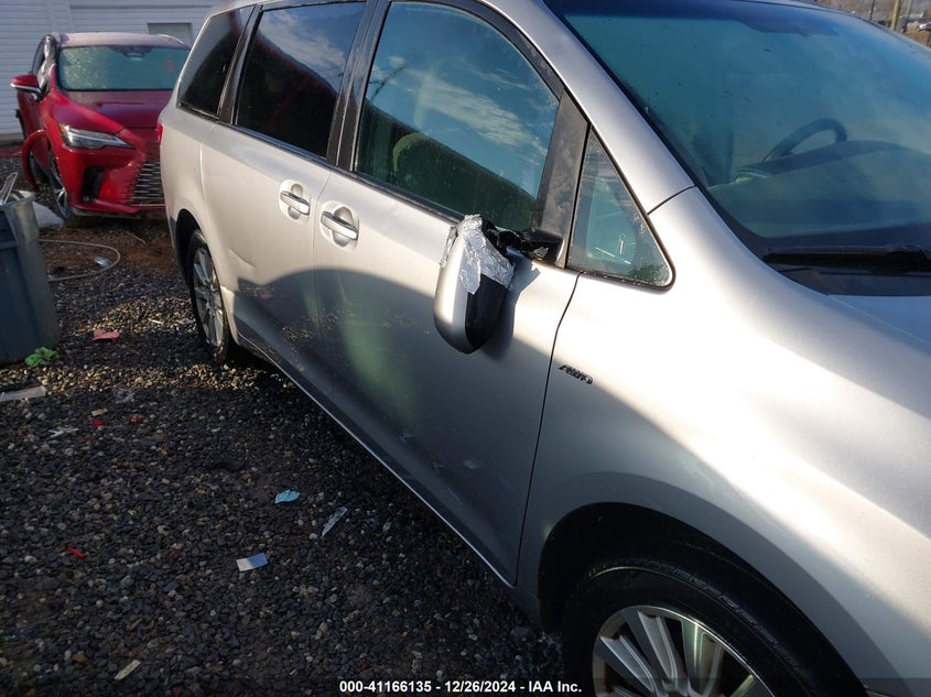 2017 TOYOTA SIENNA VIN: 5TDJZ3DC6HS184126