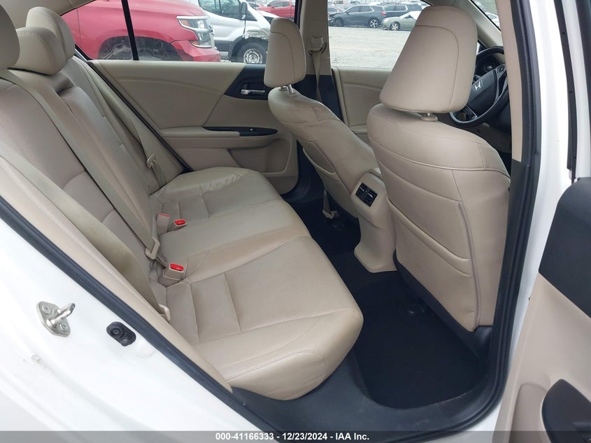 2016 HONDA ACCORD VIN: 1HGCR2F83GA146023