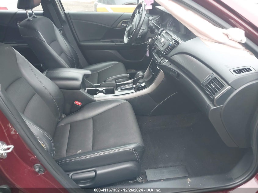 2017 HONDA ACCORD VIN: 1HGCR2F53HA221424