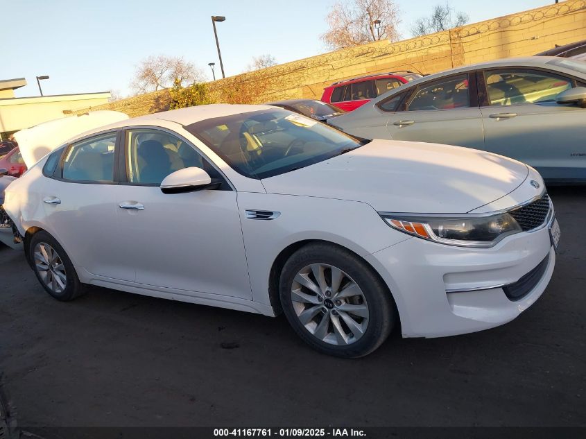 VIN 5XXGT4L30GG045001 2016 KIA Optima, LX no.14