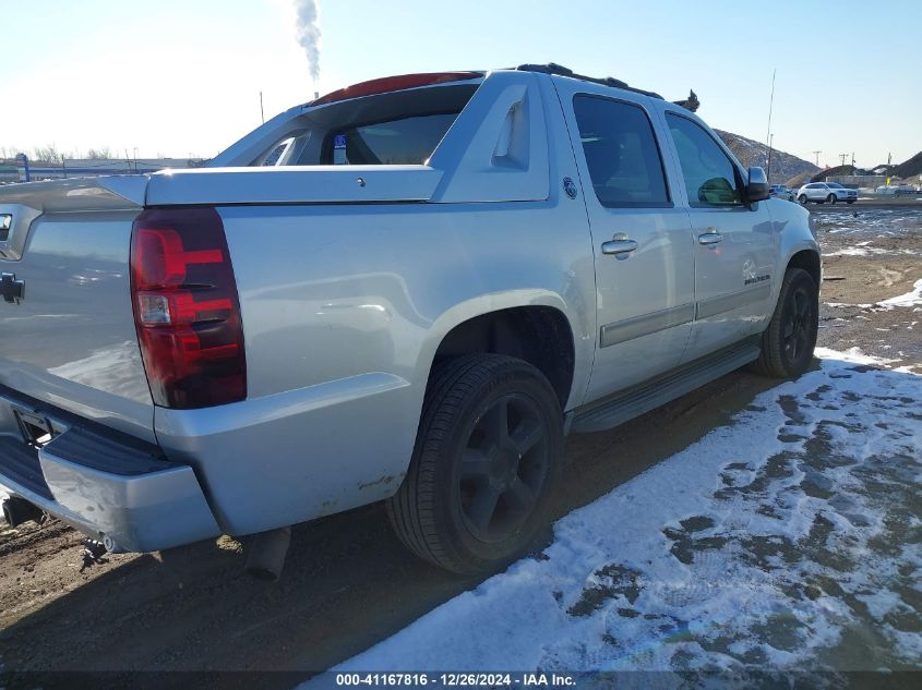 VIN 3GNTKFE7XDG182248 2013 CHEVROLET AVALANCHE no.4