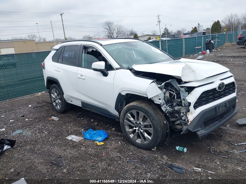 2019 TOYOTA RAV4 XLE PREMIUM - 2T3A1RFV3KW011694