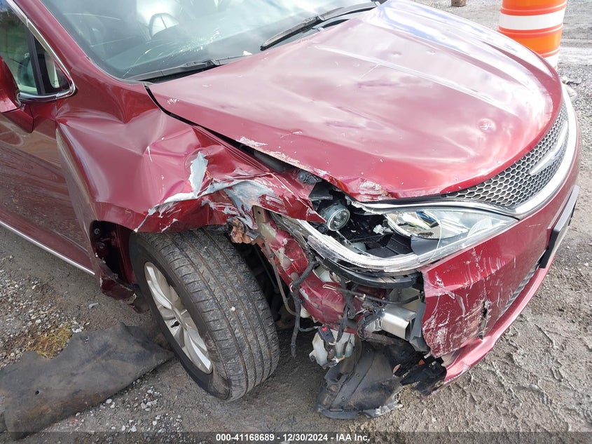 2019 CHRYSLER PACIFICA TOURING L - 2C4RC1BG4KR650828