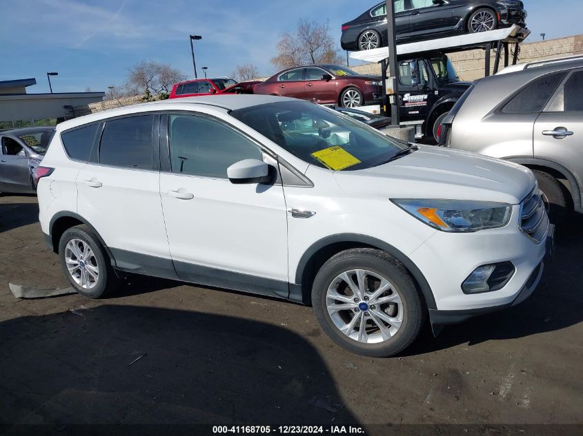 VIN 1FMCU0GD3HUD42424 2017 Ford Escape, SE no.14