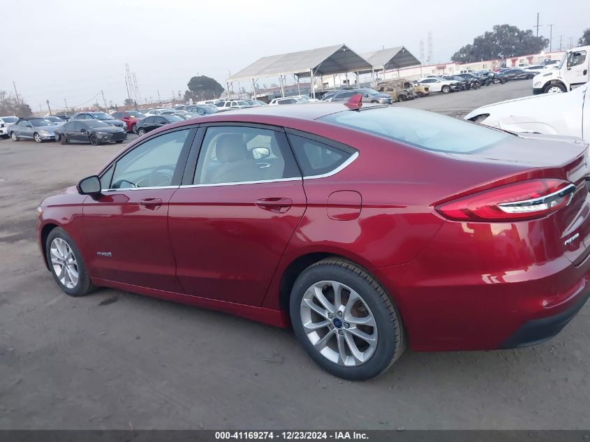 VIN 3FA6P0LU8KR256917 2019 Ford Fusion, Hybrid SE no.14