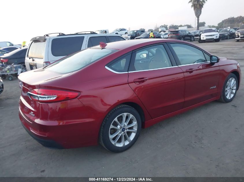 VIN 3FA6P0LU8KR256917 2019 Ford Fusion, Hybrid SE no.4