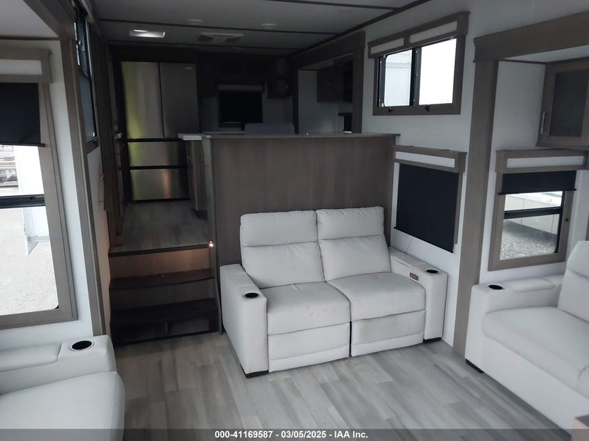 2023 GRAND DESIGN OTHER(VIN: 573FS4429PAA15104