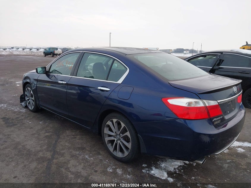 2015 HONDA ACCORD VIN: 1HGCR2F51FA010526