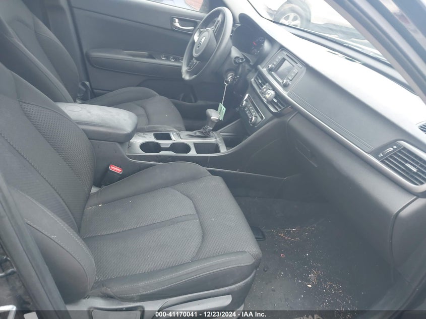 2016 KIA OPTIMA VIN: 5XXGT4L37GG084524